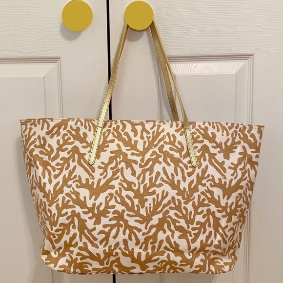 RARE NWOT Lilly Pulitzer Resort Tote Natural Treasure - Picture 2 of 14